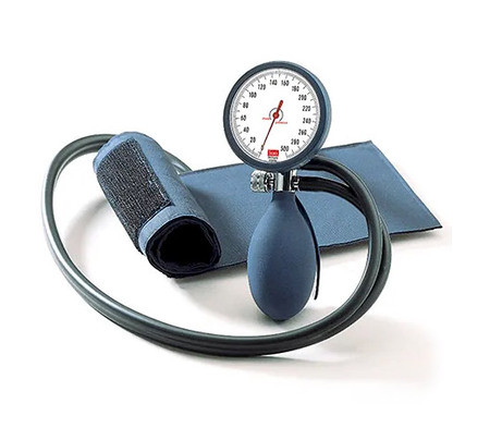 Boso Clinicus II Blutdruckmesser blau mit Klettmanschette Gr.M Zweischlauchmodell