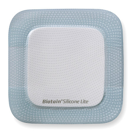 Biatain Silicone Lite Pansement-mousse avec adhésif siliconé 7,5x7,5cm (coussinet 4,5x4,5cm) p.à 10 pces
